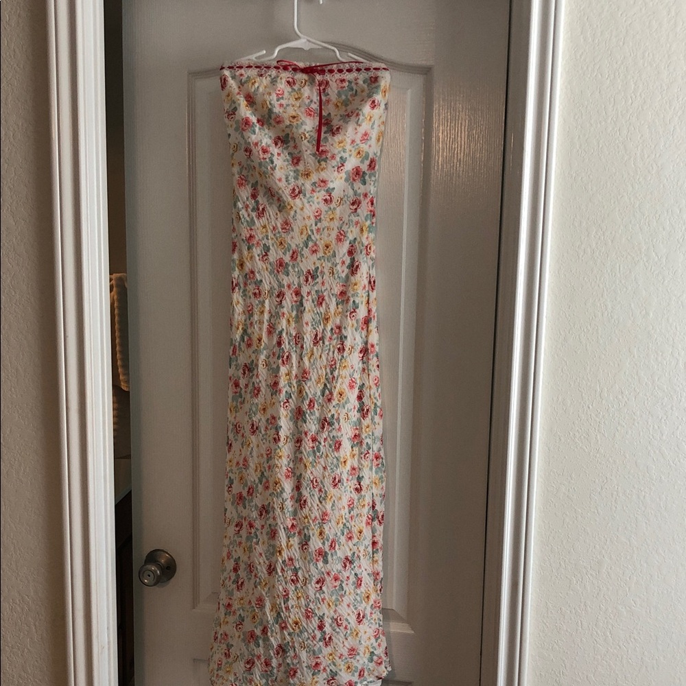 Jessica Simpson White Strapless Floral Maxi Dress with Red Trim